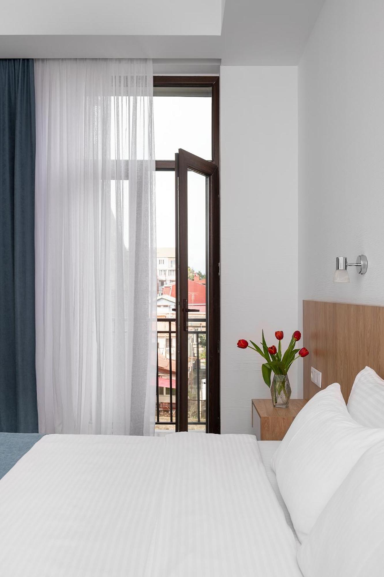 Mariinsky Boutique Hotel Batumi Exteriör bild