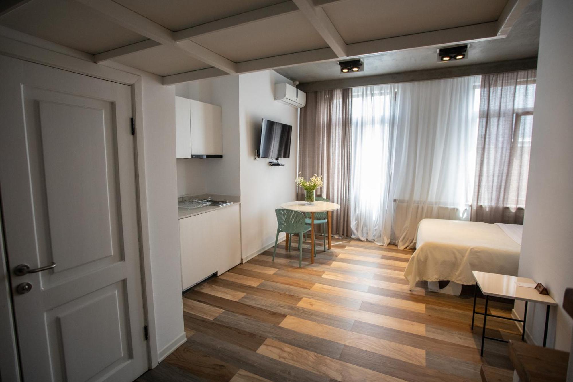 Mariinsky Boutique Hotel Batumi Exteriör bild